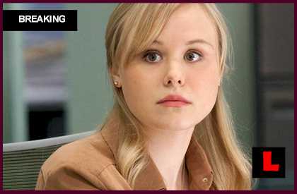 Crazy Days And Nights Alison Pill Tweets Topless Photo Of Herself